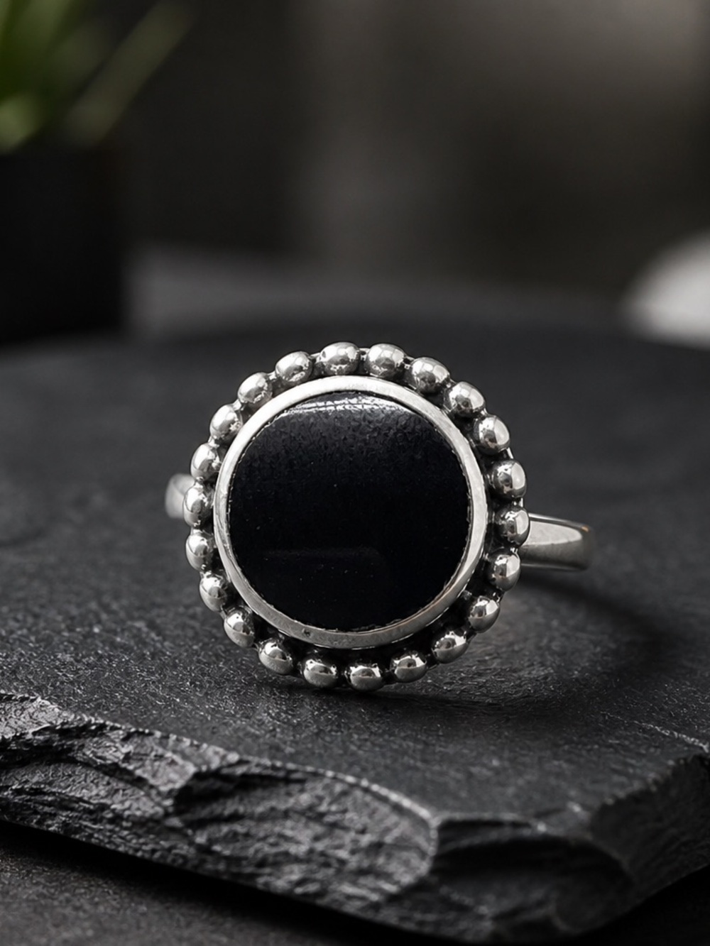Size 6 Vintage NF signed 925 Sterling Silver Black Onyx Beaded Halo Ring